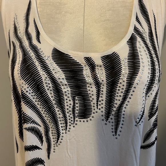 Lane Bryant A-Symmetrical Lace/Animal Print Top Size 26/28 - Picture 7 of 11